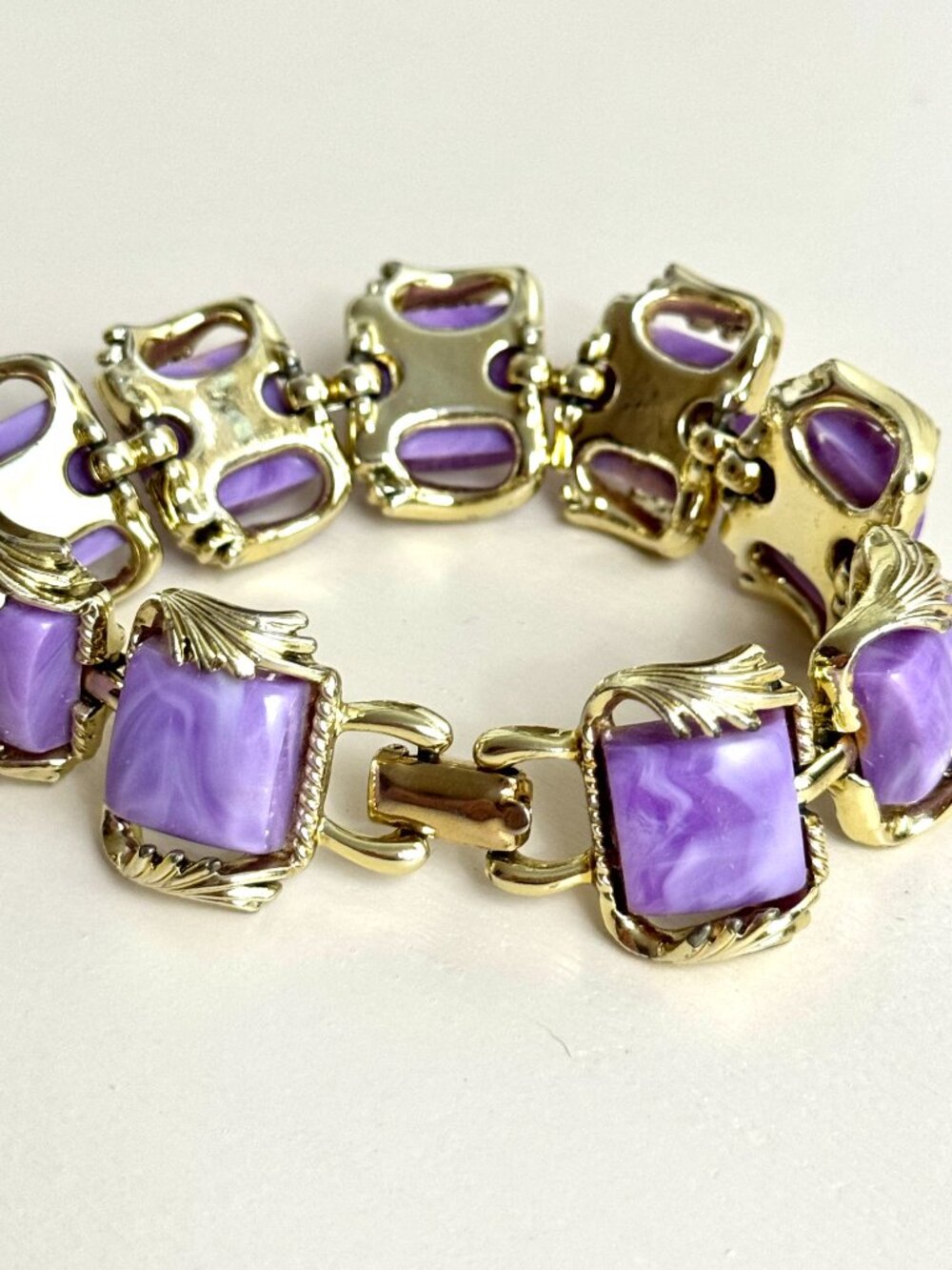 Vintage Coro Mid Century Thermoset Purple Gold-Tone Necklace & Bracelet Set MCM - Picture 5 of 6